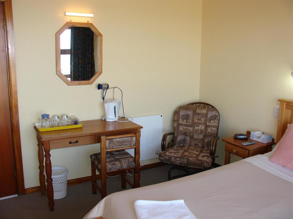 On The Bay Guesthouse Kruisfontein Rum bild